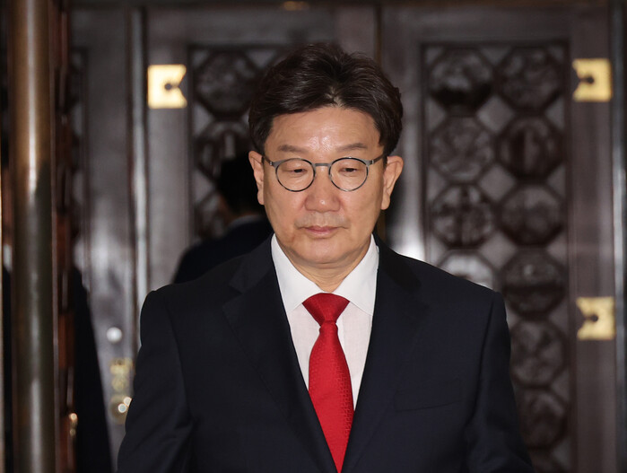 “현역 의원 첫 구속심사” 권성동, ...