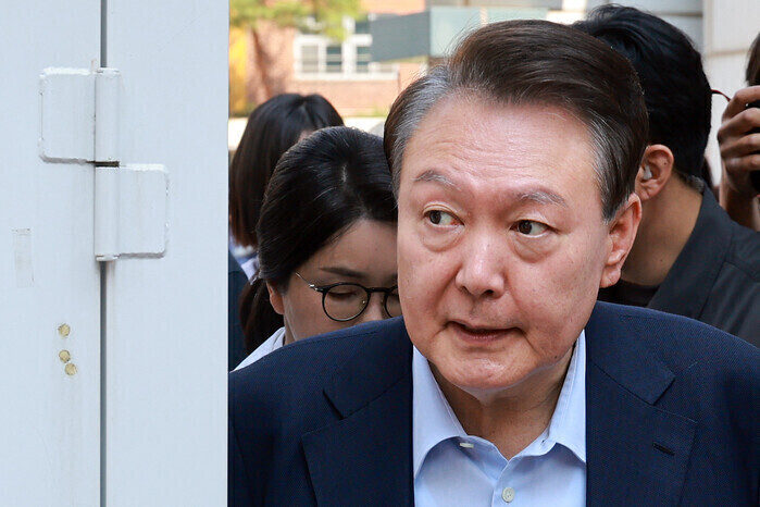 윤석열 보석 신청 기각…증거인멸 우려...