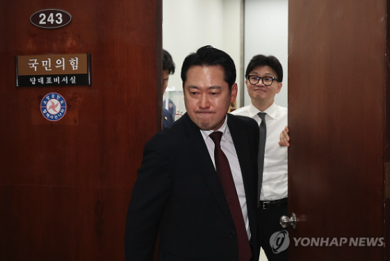 한동훈, 장동혁 필리버스터 격려…“지...