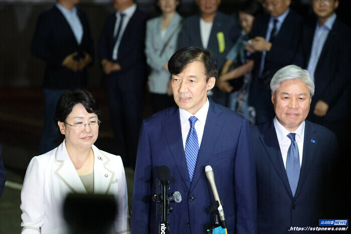 민주당 ‘흡수합당’ 고수…혁신당 “가...