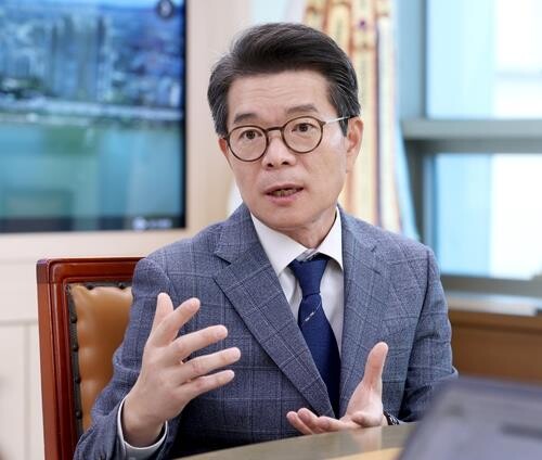 세운지구·태릉CC 공방 격화…정원오 ...