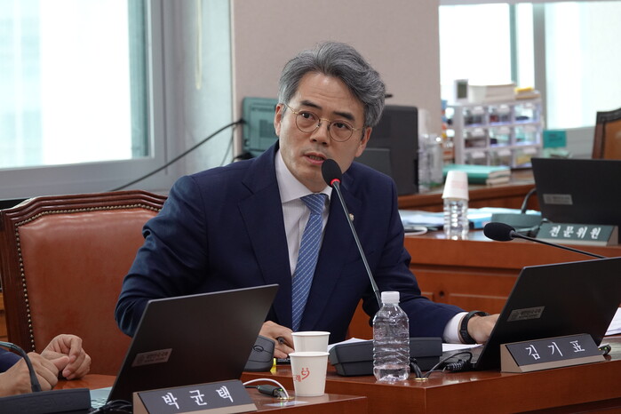 김기표 “국가폭력엔 시효 없다”…공소...