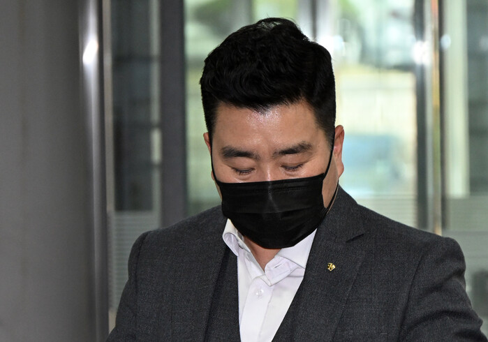 계엄군 첫 재판서 전면 부인…경찰 지...