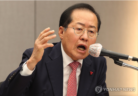 홍준표 “보수정당, 틀튜버 포로…망조...