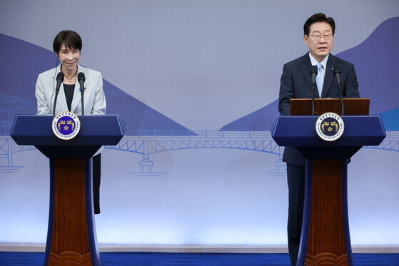 李대통령 “한일관계, 지역으로 확장”...