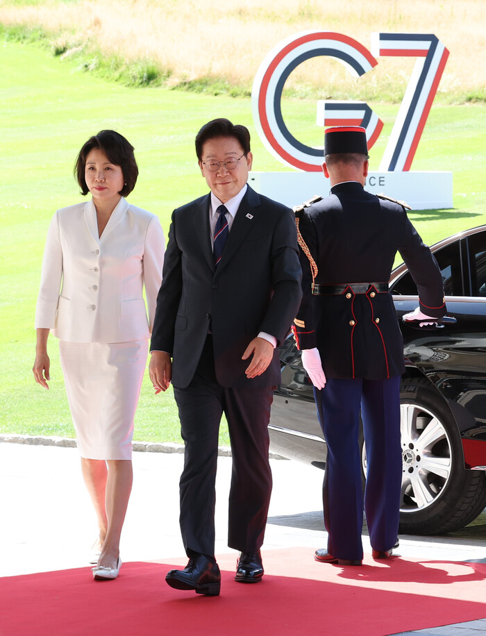 G7 마친 이 대통령 "높아진 위상 ...